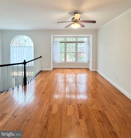 6622 FROST LAKE LN, Alexandria, VA 22315