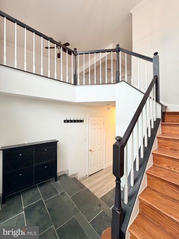 6622 FROST LAKE LN, Alexandria, VA 22315
