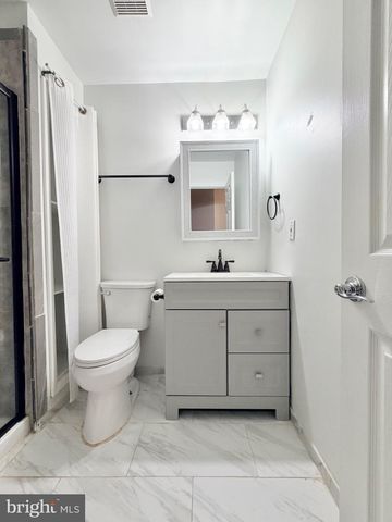 6622 FROST LAKE LN, Alexandria, VA 22315