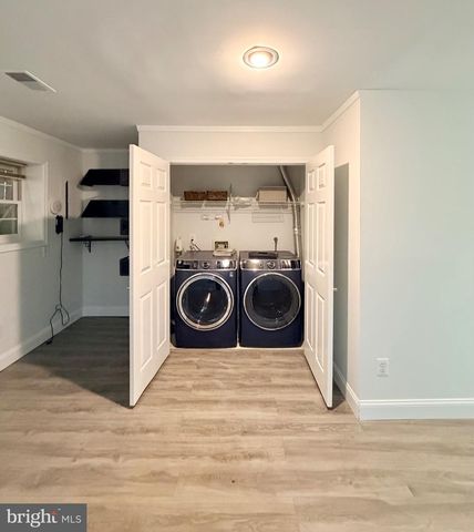 6622 FROST LAKE LN, Alexandria, VA 22315