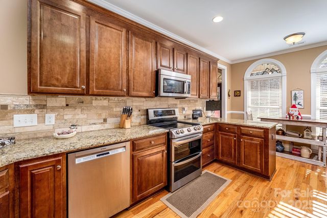 126 Grayrock Drive, Statesville, NC 28677