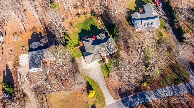 126 Grayrock Drive, Statesville, NC 28677