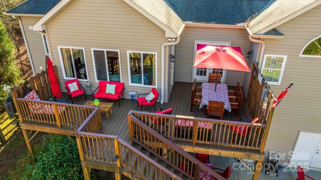 126 Grayrock Drive, Statesville, NC 28677