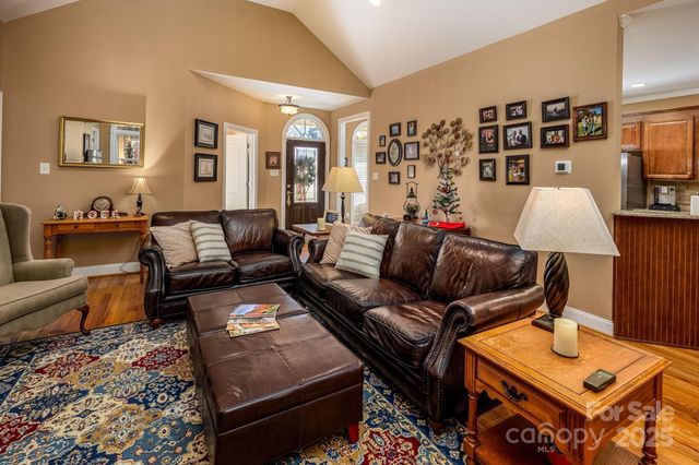 126 Grayrock Drive, Statesville, NC 28677