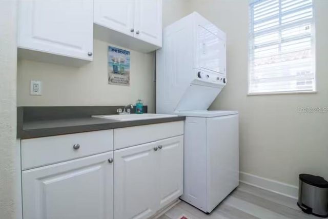 2319 AVENUE C 200, Bradenton Beach, FL 34217