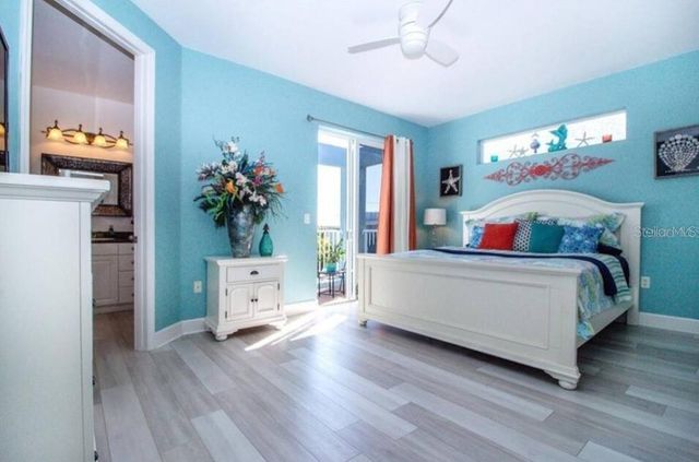 2319 AVENUE C 200, Bradenton Beach, FL 34217