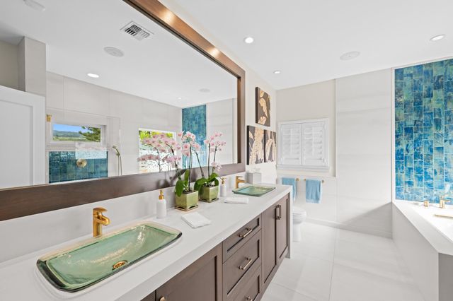 17 Kahana Ridge Pl, Lahaina, HI 96761