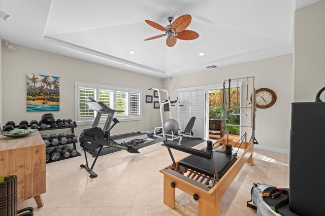 17 Kahana Ridge Pl, Lahaina, HI 96761