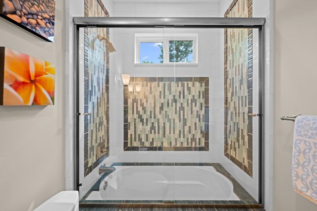 17 Kahana Ridge Pl, Lahaina, HI 96761