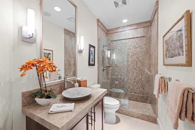 17 Kahana Ridge Pl, Lahaina, HI 96761