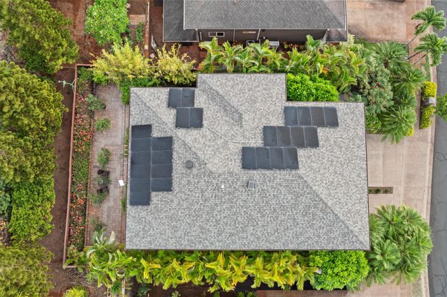 17 Kahana Ridge Pl, Lahaina, HI 96761