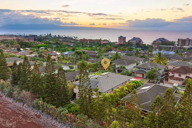 17 Kahana Ridge Pl, Lahaina, HI 96761