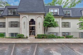 30 Chaumont NW Square, Atlanta, GA 30327