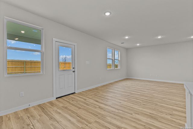 12415 Spike Heights, San Antonio, TX 78245