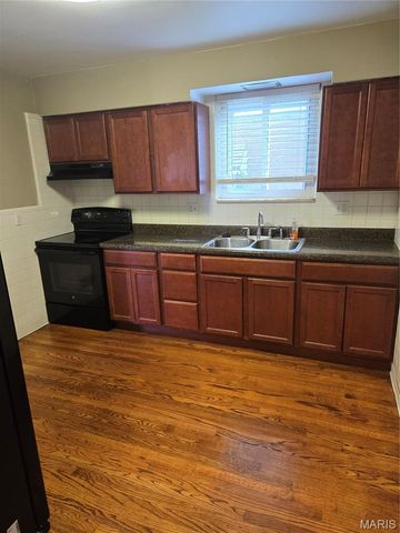 9337 Mackenzie Road, Affton, MO 63123