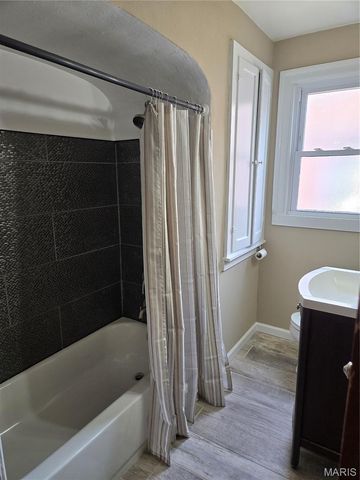 9337 Mackenzie Road, Affton, MO 63123