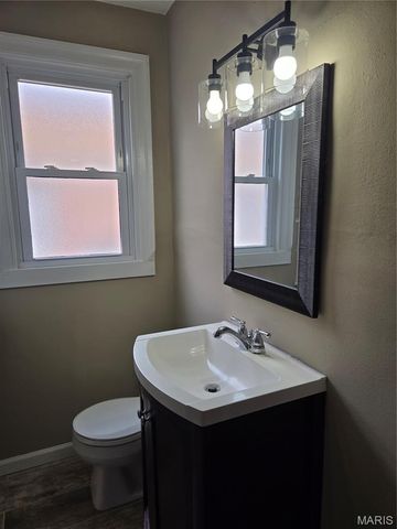 9337 Mackenzie Road, Affton, MO 63123