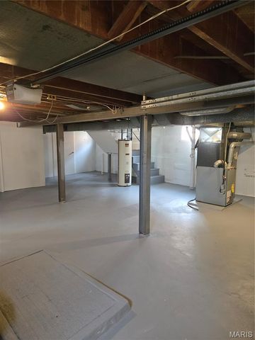 9337 Mackenzie Road, Affton, MO 63123