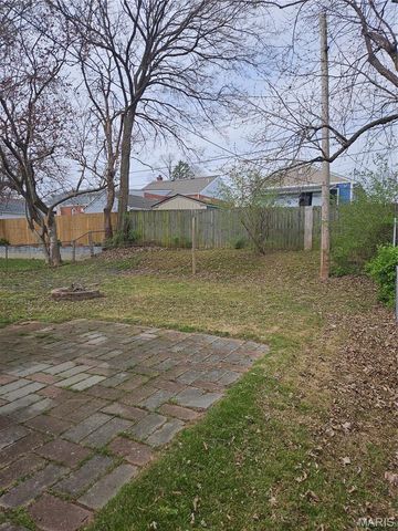 9337 Mackenzie Road, Affton, MO 63123