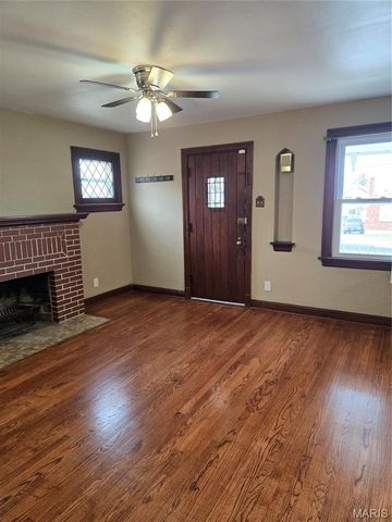 9337 Mackenzie Road, Affton, MO 63123