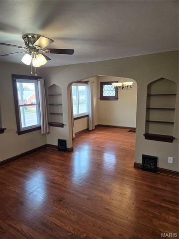 9337 Mackenzie Road, Affton, MO 63123