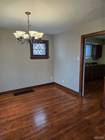 9337 Mackenzie Road, Affton, MO 63123