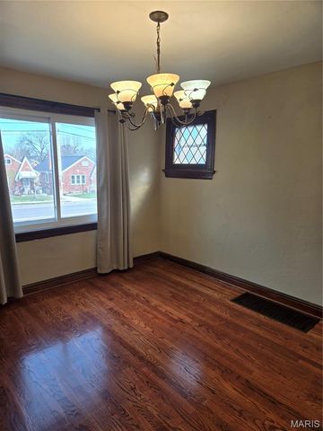 9337 Mackenzie Road, Affton, MO 63123