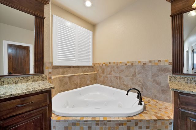 10709 County Road 507, Venus, TX 76084