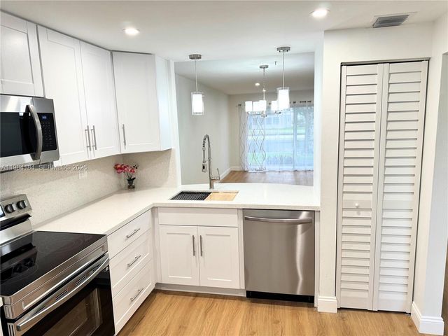 8846 W Mcnab Rd 106, Tamarac, FL 33321