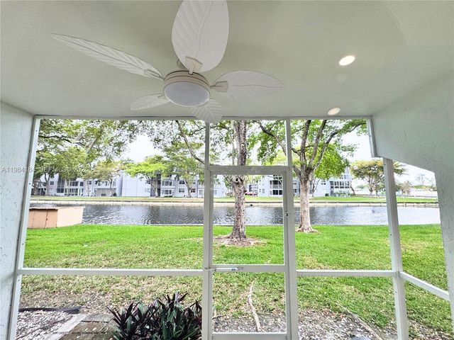 8846 W Mcnab Rd 106, Tamarac, FL 33321