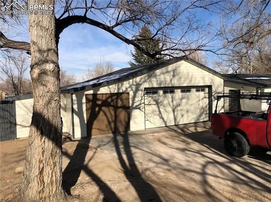 2606 Wheeler Avenue, Colorado Springs, CO 80904 — photo 2