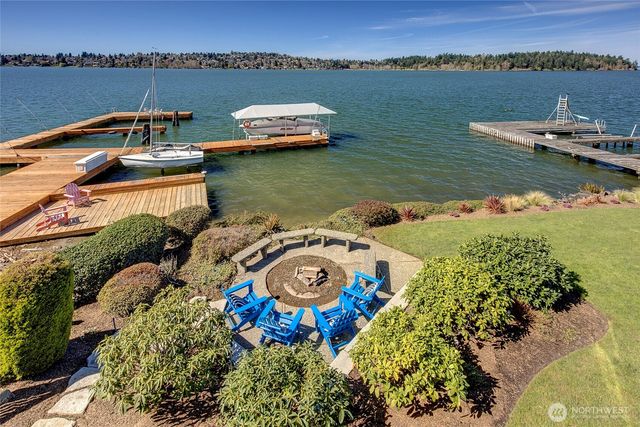 16 Meadow Lane, Mercer Island, WA 98040