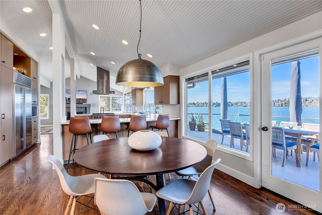 16 Meadow Lane, Mercer Island, WA 98040