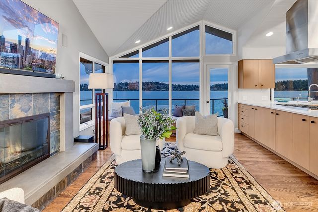 16 Meadow Lane, Mercer Island, WA 98040