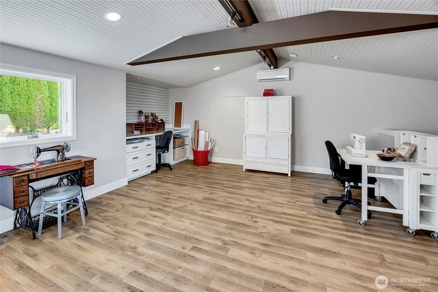 16 Meadow Lane, Mercer Island, WA 98040