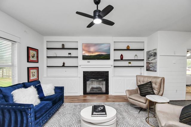 6715 Plum Springs Lane, Richmond, TX 77469