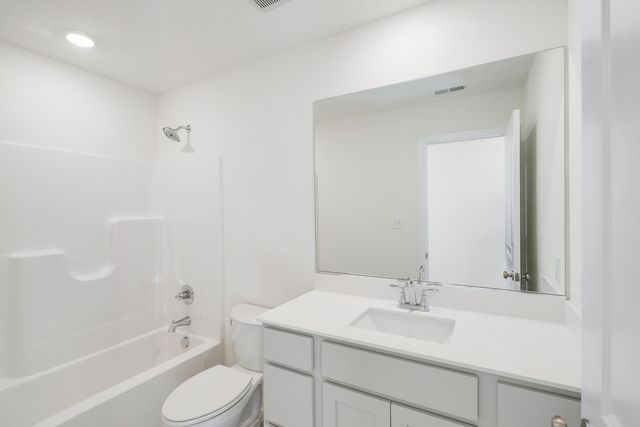 5200 Red Rock Lane, Schererville, IN 46375