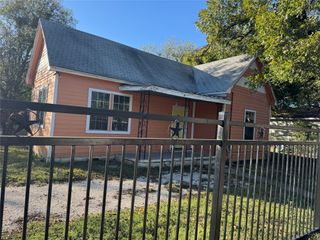 309 Elmo Street, Cleburne, TX 76031