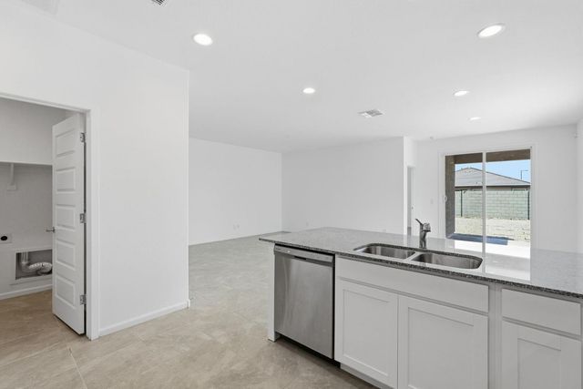 2440 W Bowker Street, Phoenix, AZ 85041