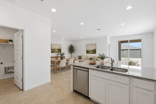 2440 W Bowker Street, Phoenix, AZ 85041