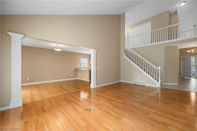 407 Clearbrook Drive, Avon Lake, OH 44012