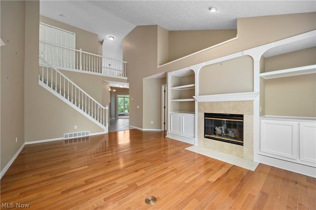 407 Clearbrook Drive, Avon Lake, OH 44012