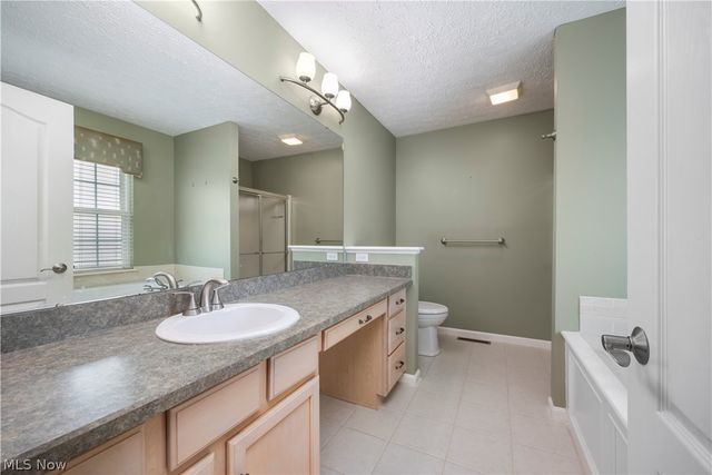 407 Clearbrook Drive, Avon Lake, OH 44012