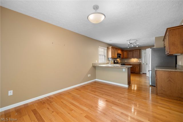 407 Clearbrook Drive, Avon Lake, OH 44012