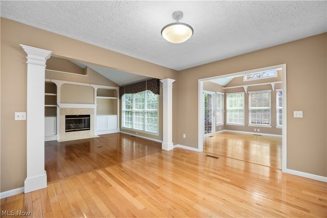 407 Clearbrook Drive, Avon Lake, OH 44012