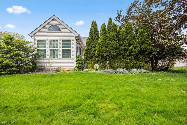 407 Clearbrook Drive, Avon Lake, OH 44012