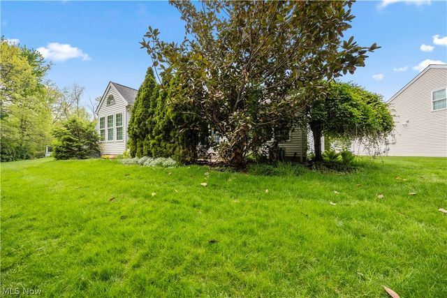 407 Clearbrook Drive, Avon Lake, OH 44012