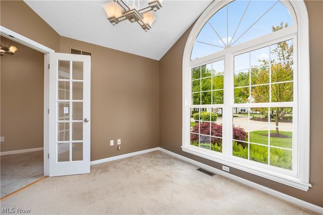 407 Clearbrook Drive, Avon Lake, OH 44012