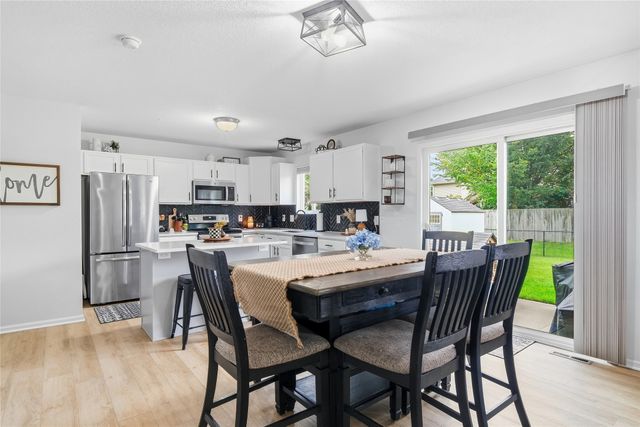 600 SE Ashton Court, Waukee, IA 50263
