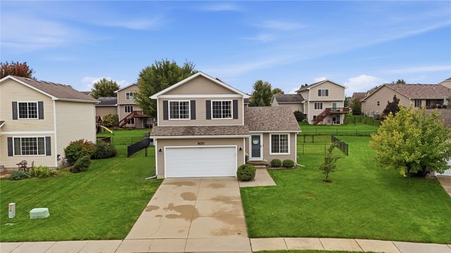 600 SE Ashton Court, Waukee, IA 50263